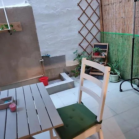 Modern Urban Host With Private Courtyard * Салоники