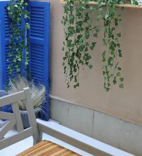Modern Urban Host With Private Courtyard Thessaloniki