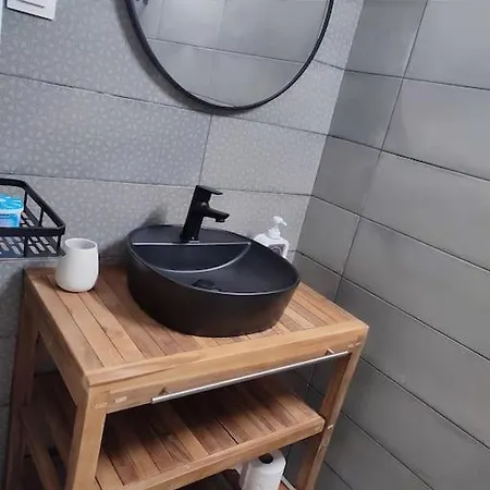 아파트 Modern Urban Host With Private Courtyard *