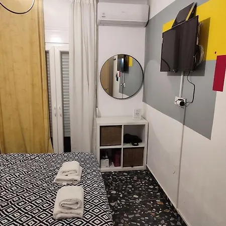 Daire Modern Urban Host With Private Courtyard *