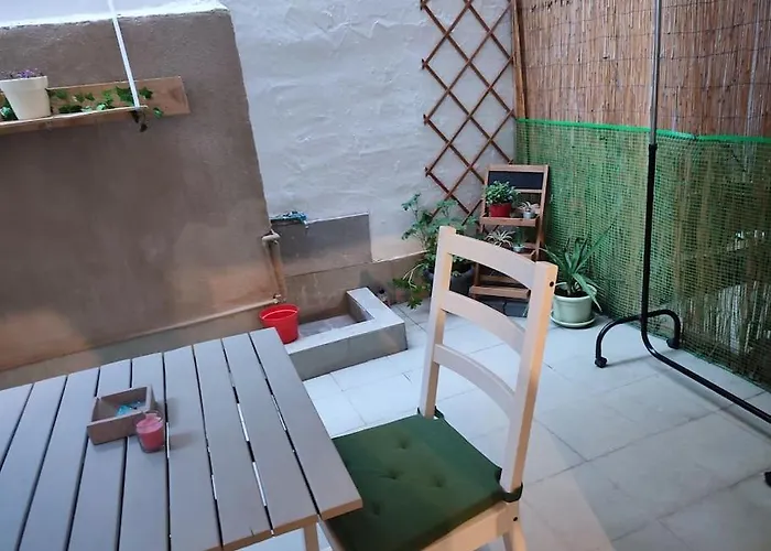 Modern Urban Host With Private Courtyard * Tessalónica