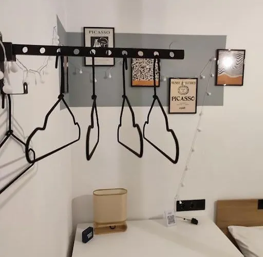 Modern Urban Host With Private Courtyard